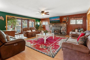 Bear family Ranch - Perfect for groups! ideal location for stargazing and sky watching!